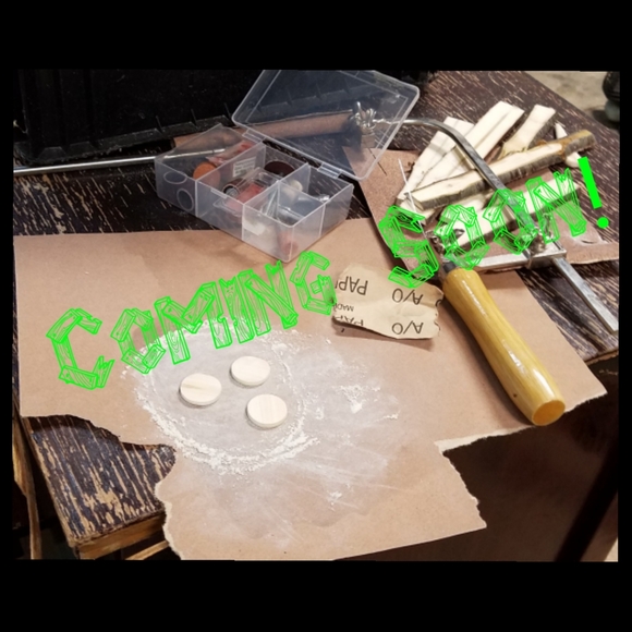 Hand hewn wooden jewelry - Picture 2 of 2